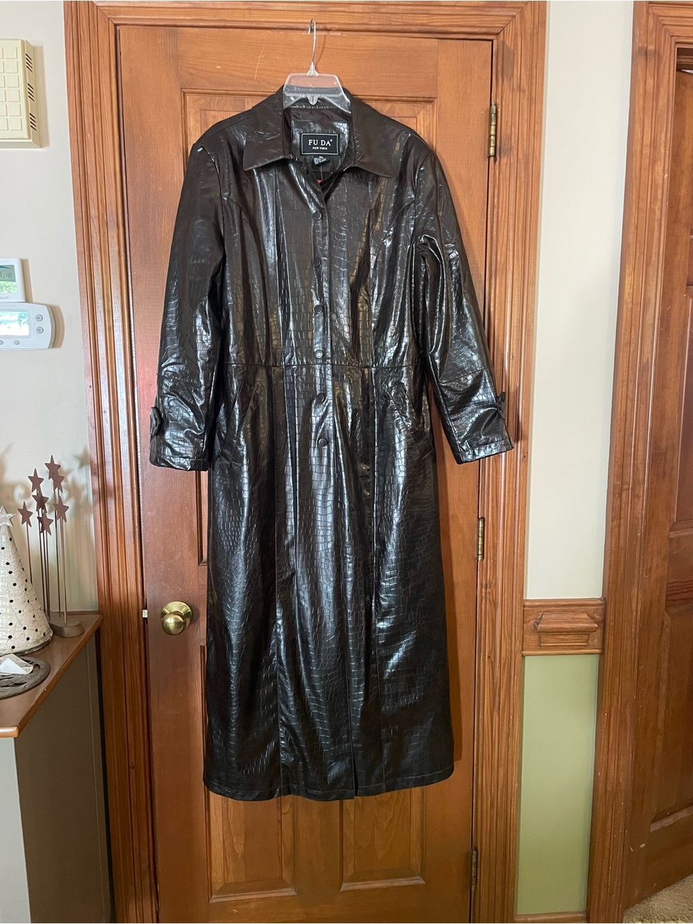 Fu Da New York Long Black Shiny Faux Leather Trench/Raincoat, Snap Front Size XL